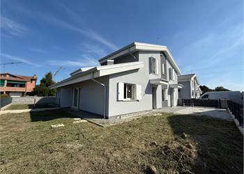 BIFAMILIARE DI NUOVA COSTRUZIONE - MALBORGHETTO
