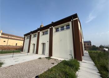 QUADRIFAMILIARE - VIA DELLA GINESTRA