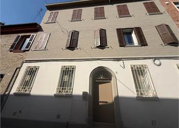 VIA DEL POZZO - ELEGANTE BILOCALE